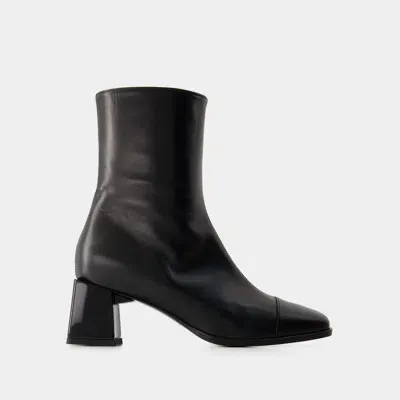 Carel Paris Odeon Boots In Black