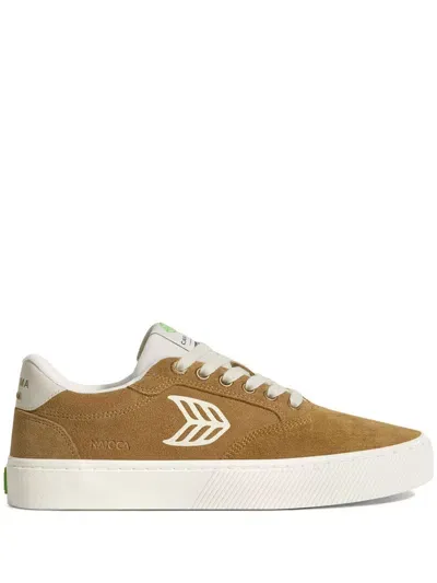 Cariuma Naioca Sneakers In Camel/ivory