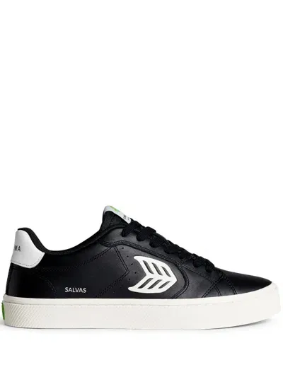 Cariuma Salvas Sneakers In Black/off-white