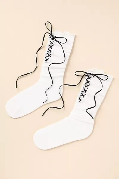 Casa Clara Lace-up Socks In White