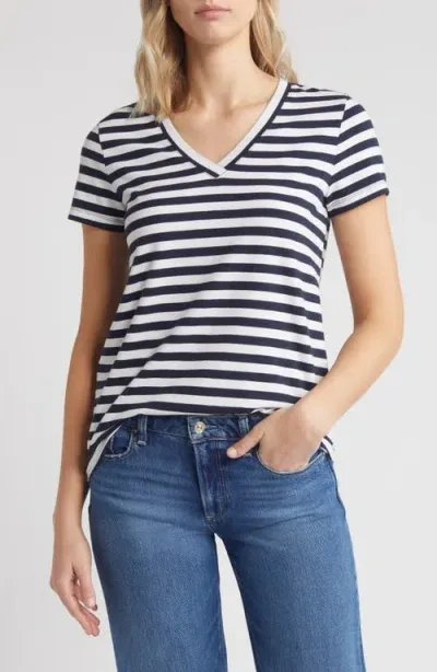 Caslonr Caslon(r) Stretch Cotton Blend V-neck T-shirt In Navy Blazer- White Stripe