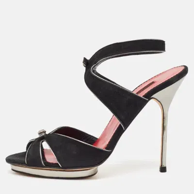 Pre-owned Ch Carolina Herrera Black Leather Ankle Strap Sandals Size 40