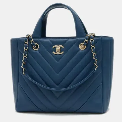 Pre-owned Chanel Blue Leather Chevron V-stitch Tote Bag