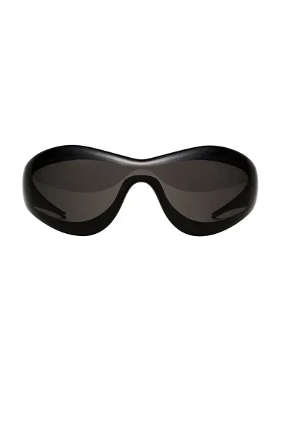 Chimi Amelia Gray One Sunglasses In Black