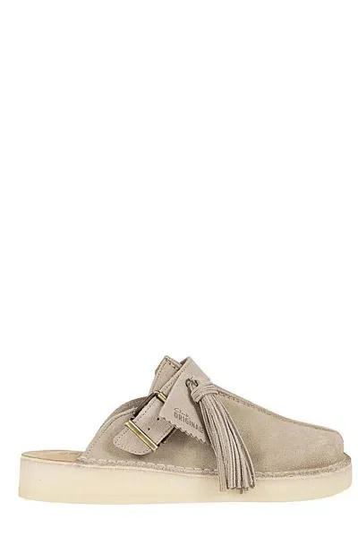 Clarks Trek Mule In Beige