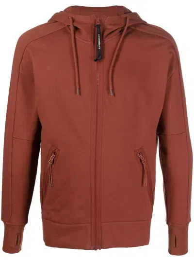 C.p. Company Signature Goggle-detail Hoodiebr In Red