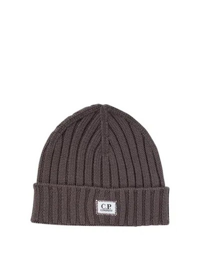 C.p. Company Logo Patch Ribbed Beanie In Purple