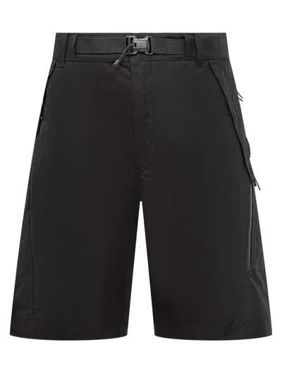 C.p. Company Metropolis Cargo Shorts In Black