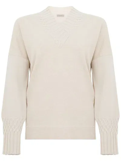 D Exterior V-neck Sweater In Wool Blend. In White