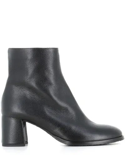 Del Carlo Leather Ankle Boots In Black