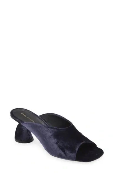 Dries Van Noten Velvet Mule In Navy