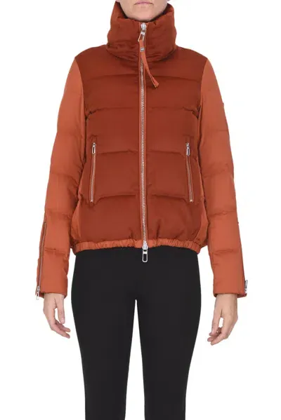 Duno Quilted Cropped Down Jacket In Brick Red