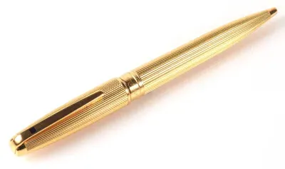 Dupont Writing Penne S-t- Dupont Mod. 485201 In Gold