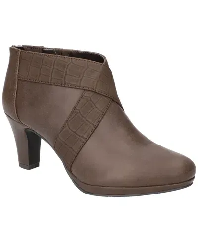 Easy Street Women's Spice Platform Dress Shooties In Brown Matte