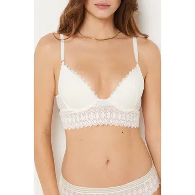 Etam Gravure Lace Underwire Bra In Perle