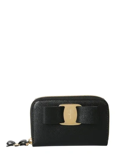 Ferragamo Vara Bow Business Cardholder In Black