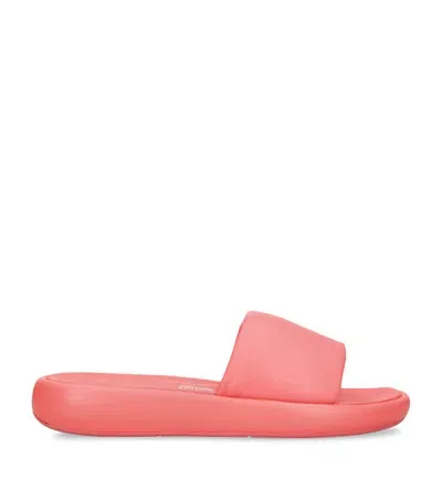 Fitflop Leather Iqushion D-luxe Slides In Pink