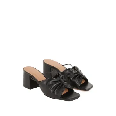 Flattered Mules En Cuir In Black