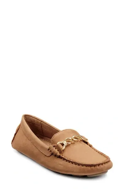 G.h.bass Dylan Chain Driver Loafer In Tan