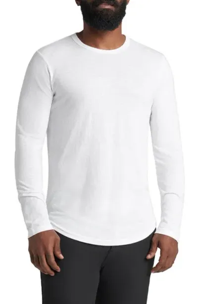 Goodlife Scallop Crewneck Long Sleeve T-shirt In White