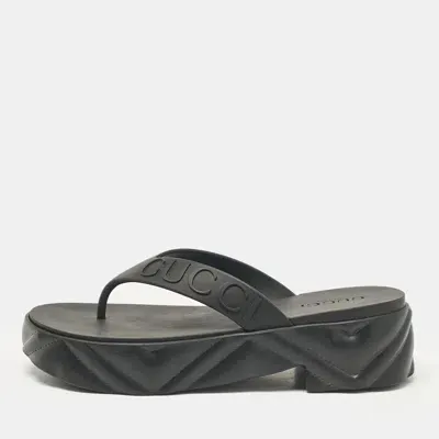 Pre-owned Gucci Black Rubber Thong Sandals Size 38