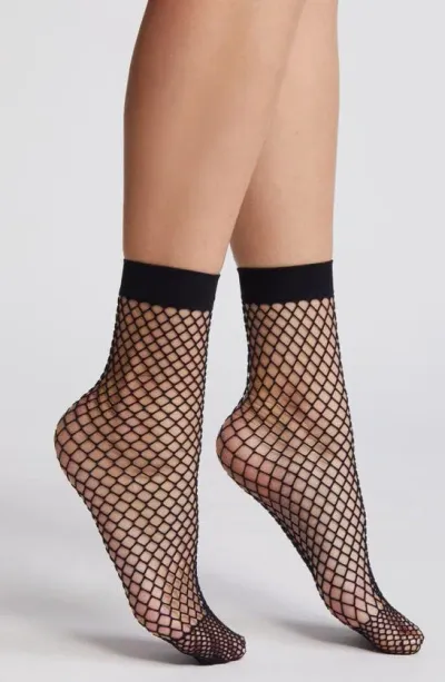 High Heel Jungle Catch Em Fishnet Socks In Black