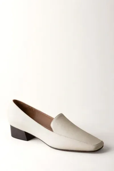 Huma Blanco Charlie Heeled Loafer In Bone