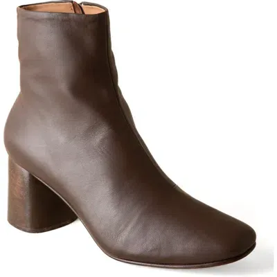 Huma Blanco Harlow Boot In Chocolate