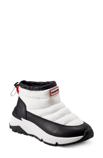 Hunter Anne Waterproof Snow Boot In White/black