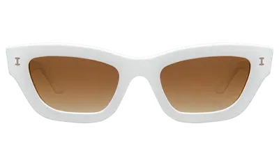 Illesteva Donna Sunglasses In White