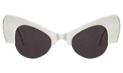 Illesteva Emma Sunglasses In Matte White / Grey