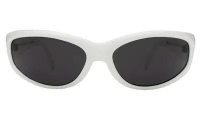 Illesteva Granada Sunglasses In White / Grey