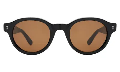 Illesteva Medellin Sunglasses In Black