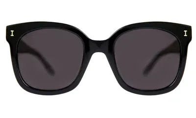 Illesteva Valencia Sunglasses In Black