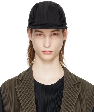 Issey Miyake Black Pleats Cap In 15-black