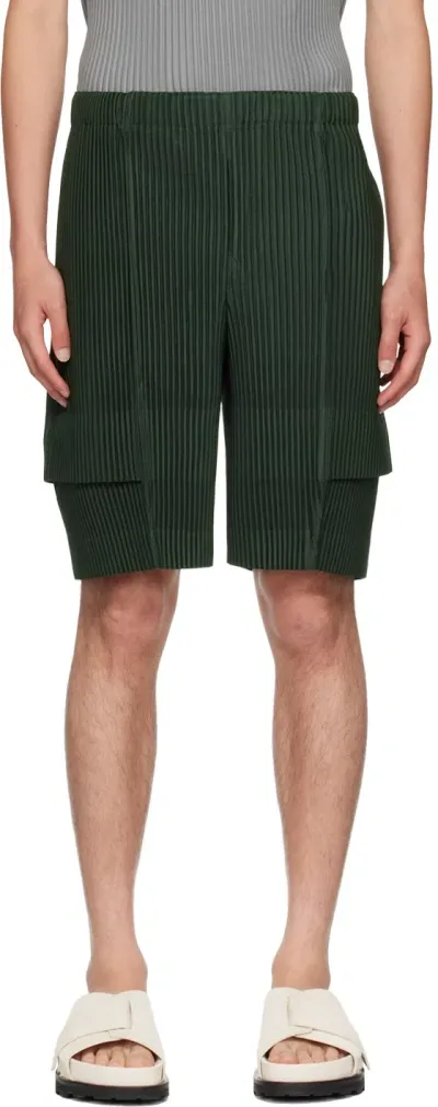 Issey Miyake Green Cargo Shorts In 67-deep Green