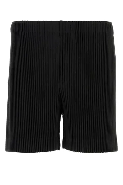 Issey Miyake Ribbed Texture Elastic Waistband Bermuda Shorts In Black