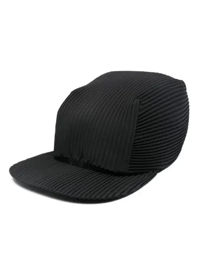 Issey Miyake Pleated Cap In Black