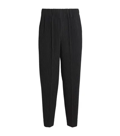 Issey Miyake Pleated Straight Trousers In Black