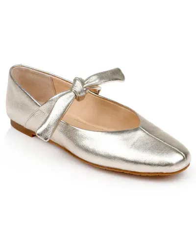 Jewel Badgley Mischka Women's Taylore Ballet Flats In Gold Metallic Leather