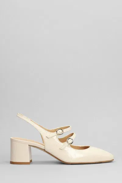 Julie Dee Pumps In Beige Leather