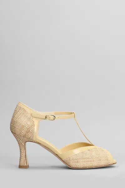 Julie Dee Sandals In Beige Raffia