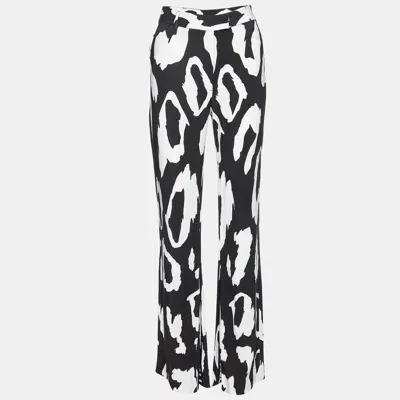 Pre-owned Just Cavalli Monochrome Printed Crepe Flared Trousers M In Black