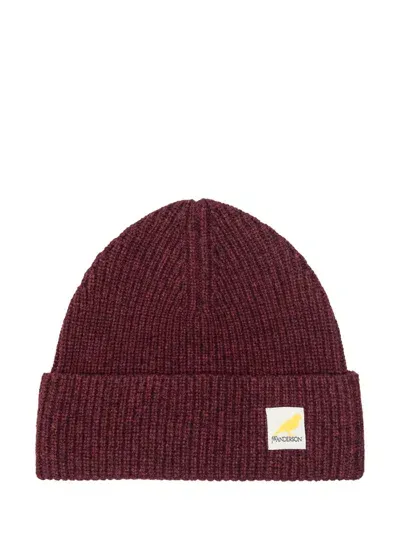 Jw Anderson Logo Patch Knitted Beanie In Red