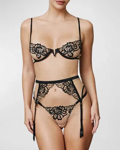 Kiki De Montparnasse Cezanne Embroidered Mesh G-string In Sucre