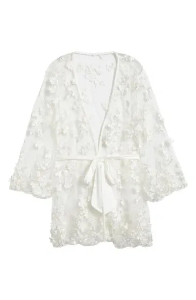 Kilo Brava Floral Embroidered Short Robe In White