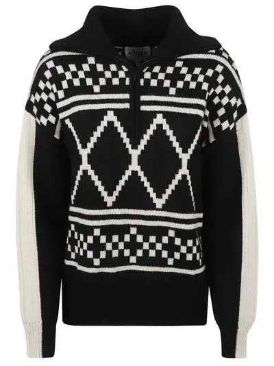 Kujiten Chic Black/white Patterned Merino Wool High Neck Sweater