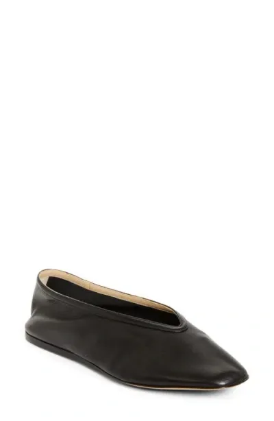 Le Monde Beryl Luna Genuine Shearling Lined Ballet Flat In Black