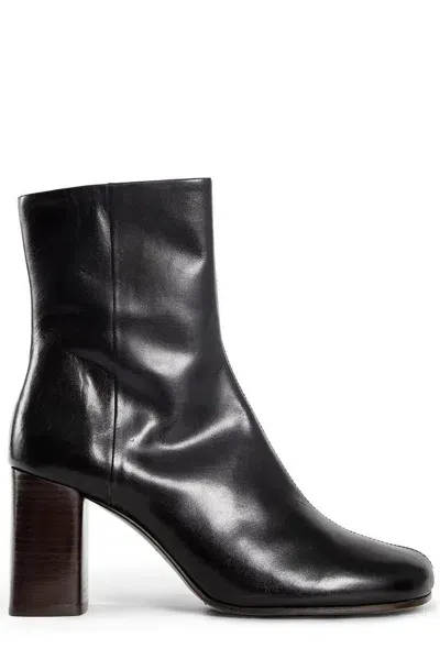 Lemaire Anatomic Zipped Boots In Black