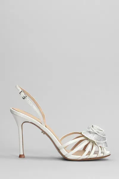 Lola Cruz Rose 95 Sandals In White Satin